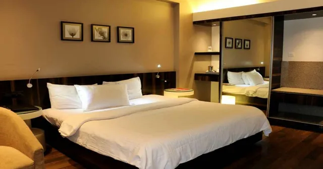 Hotel Sankam Residency - 4