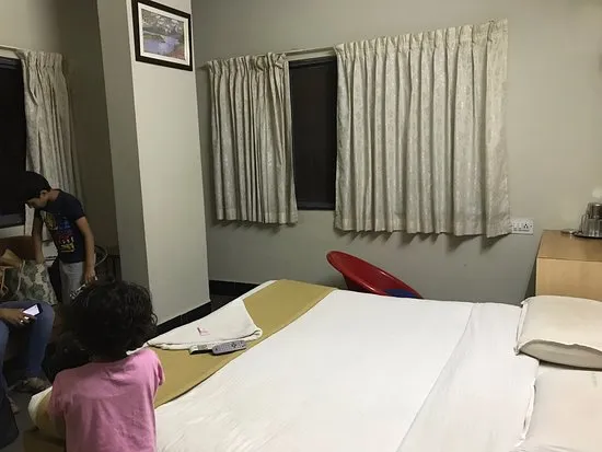 Hotel Uday Bhuvan - 3