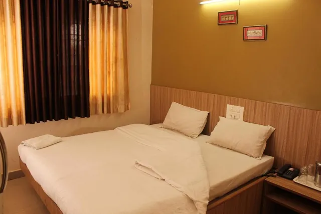 Western Tower Hotel - 4