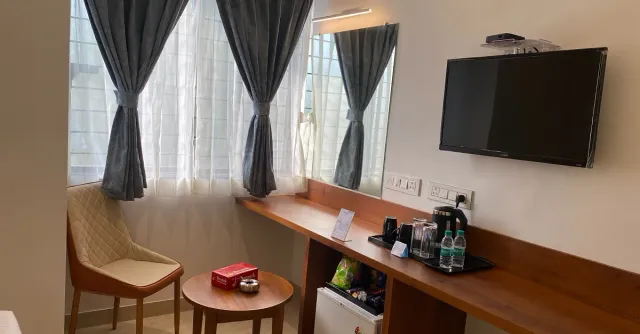 The Urban Hive Hotel - 2