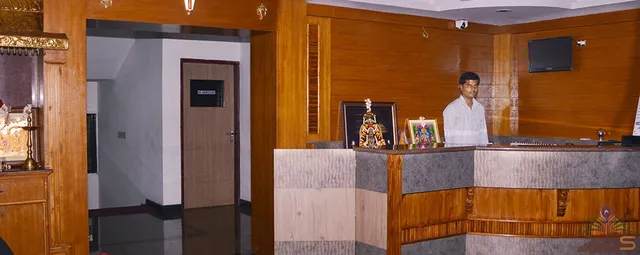 Hotel Srinivasa Residency - 2