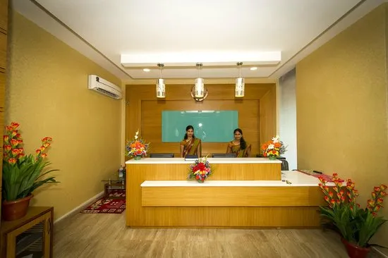 Hotel Green Park Suites - 2