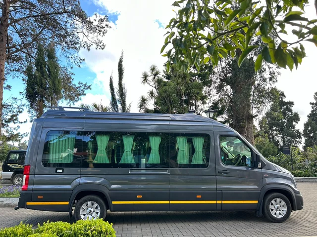 Bee Yes Travels Coimbatore Cab Taxi Service - 8