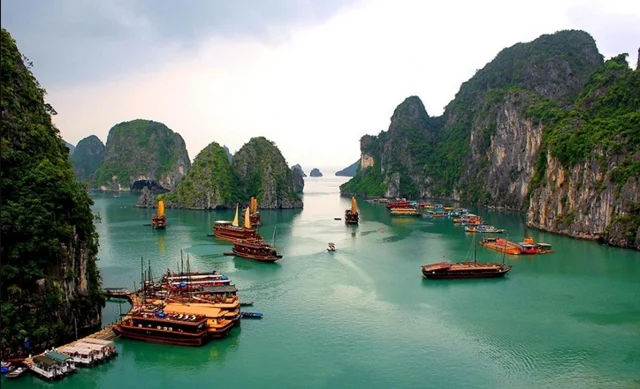 Experience the Best of Vietnam Package Tour from Kolkata - 2