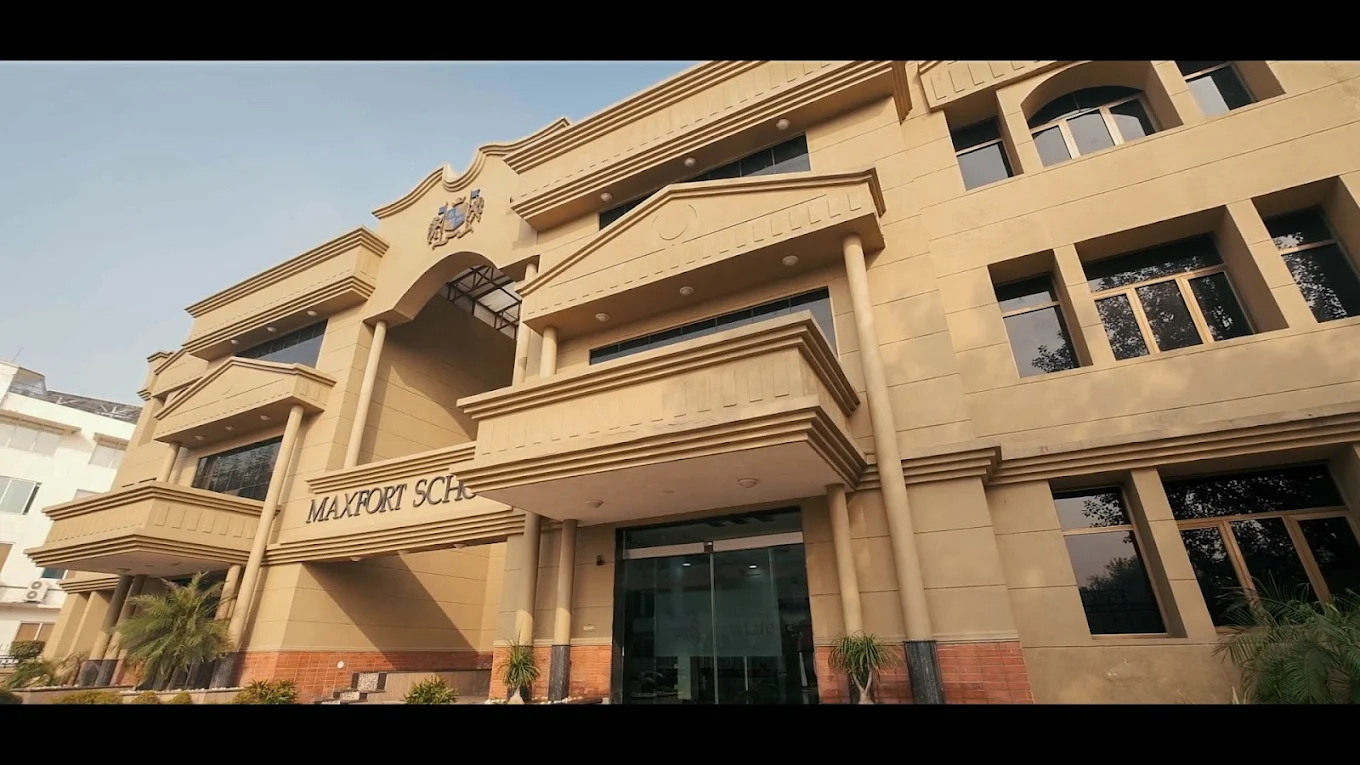 Maxfort Junior H Block Pitampura