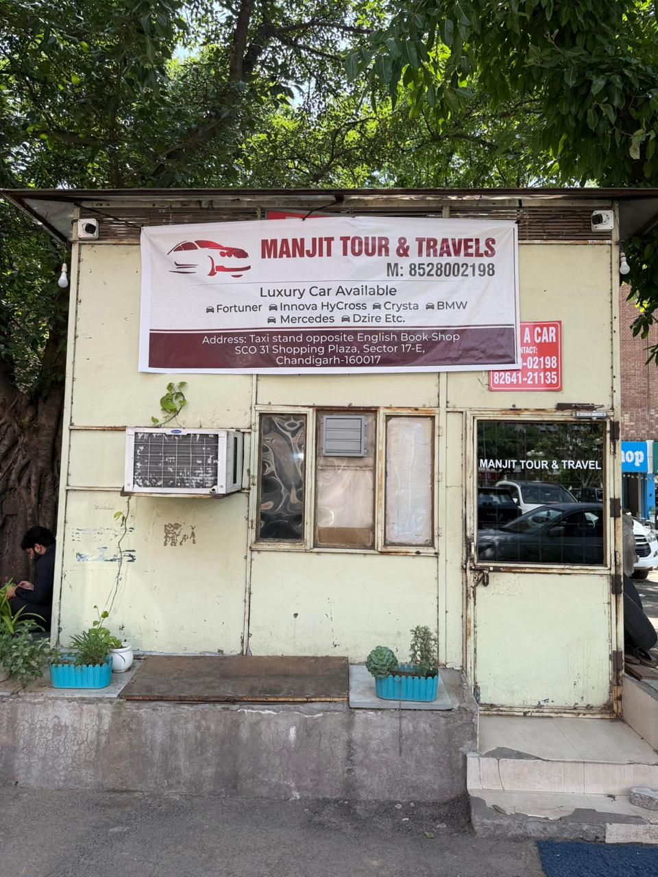 Manjit Tour & Travels