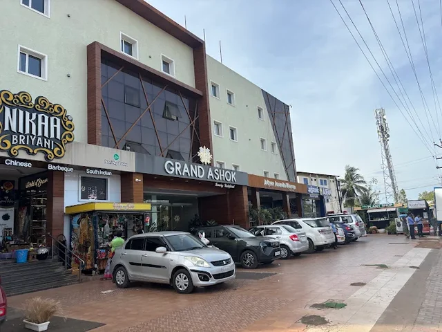 Nikaa Briyani - 4